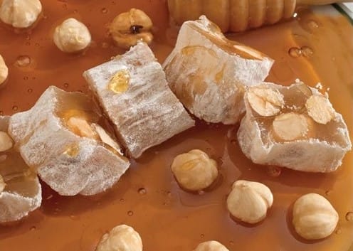 Turkish delight with honey and pistachio