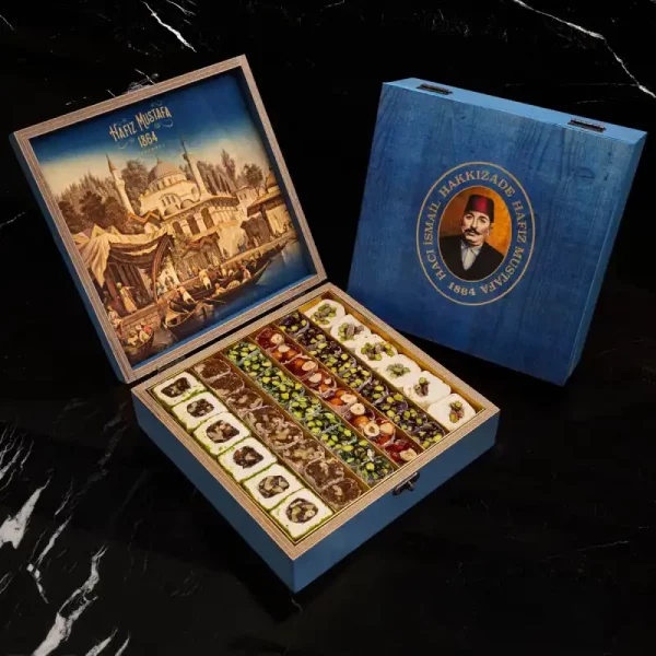 Hafez Mustafa Blue Wooden Mixed Turkish Delight Box