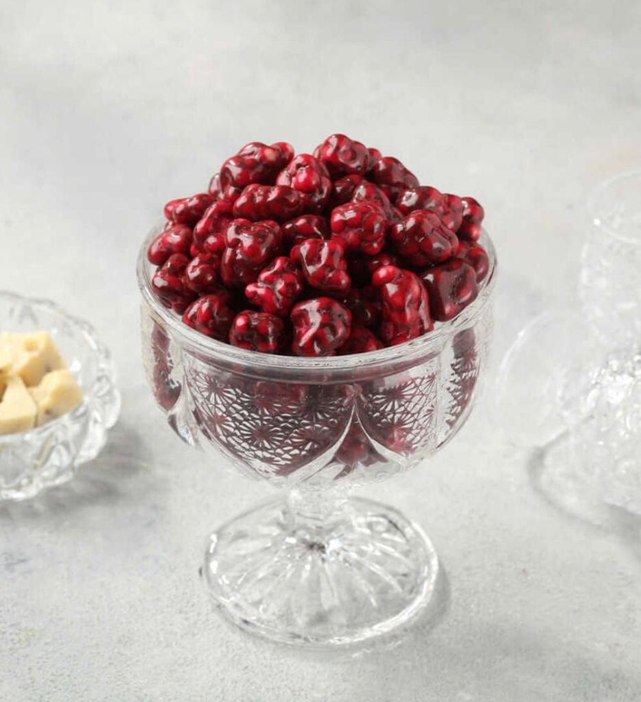 الفول السوداني مغطى بشوكولا التوت البري الطبيعي 1 كيلو طازج ومن أجود الأصناف التركية توصيل سريع لكل دول العالم من قصر الباشا إلى باب منزلك .