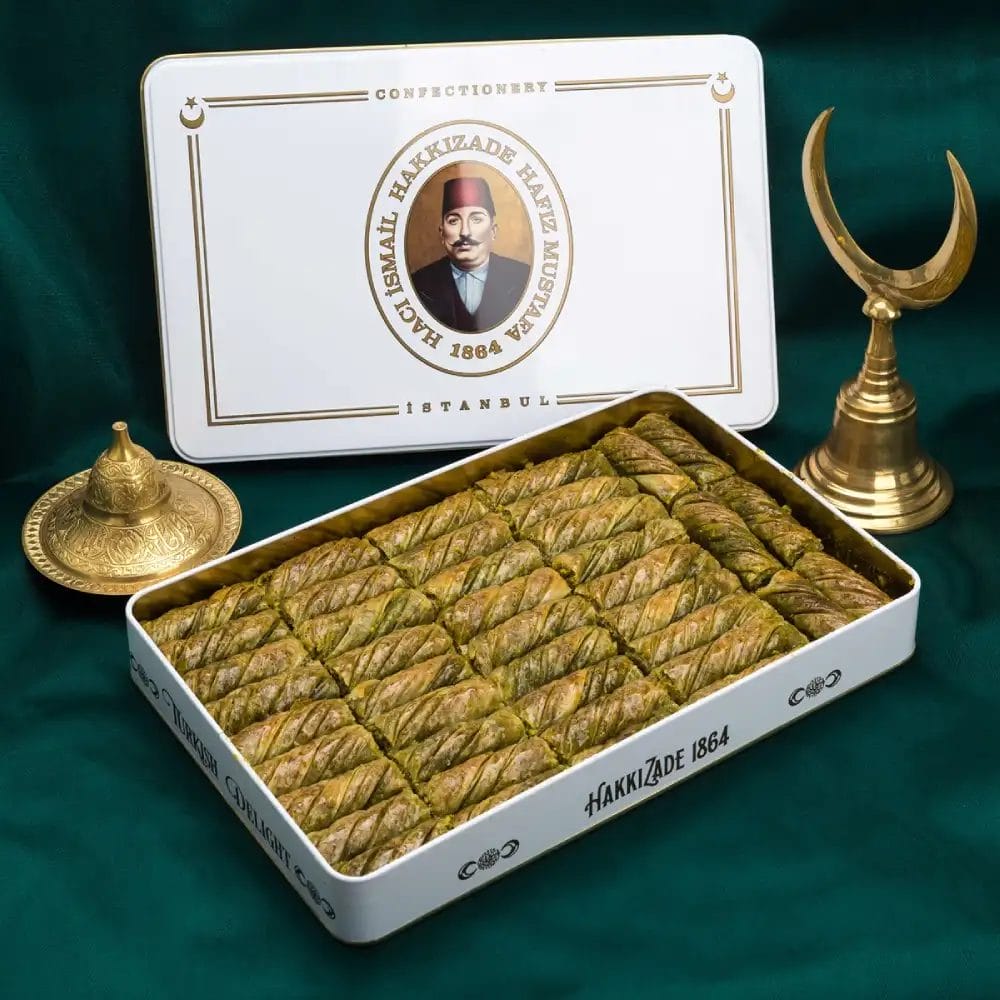 Folded pistachio Baklava - Hafez Mustafa - 2.200 grams