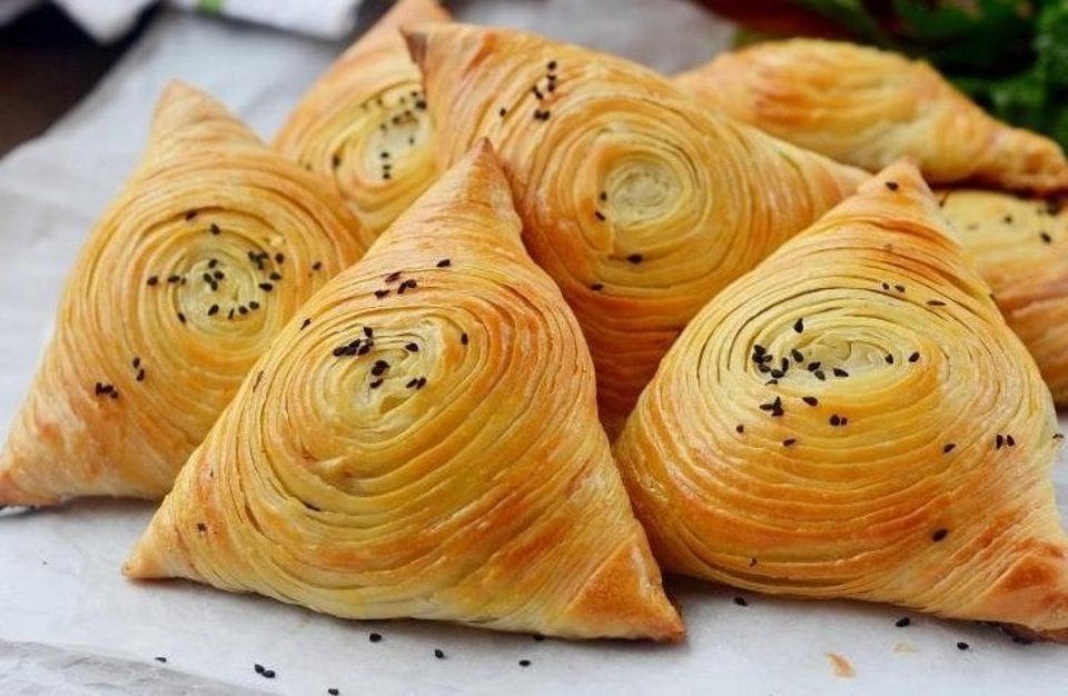 Turkish samosa sweets