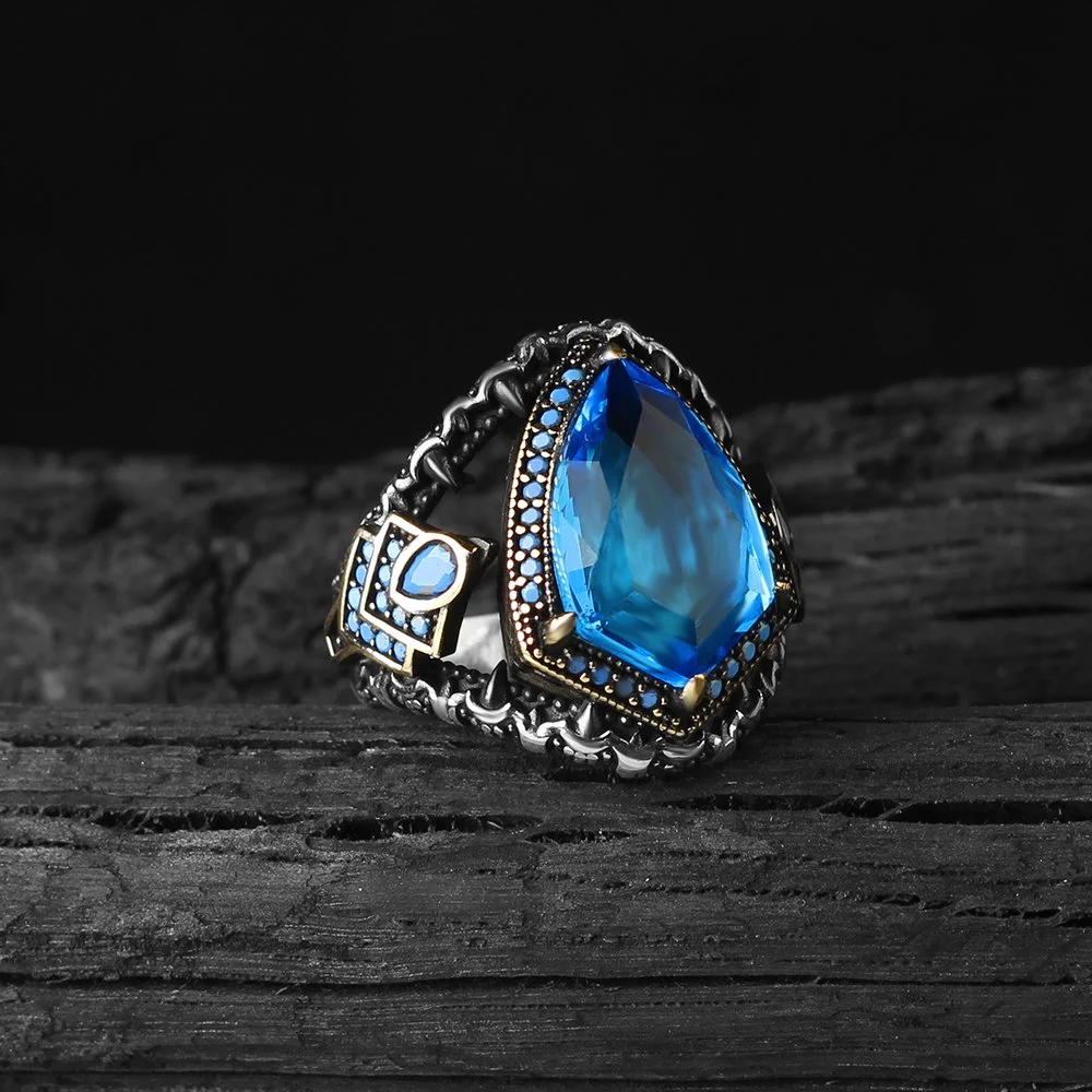 خاتم فضة بحجر الزركون الازرق