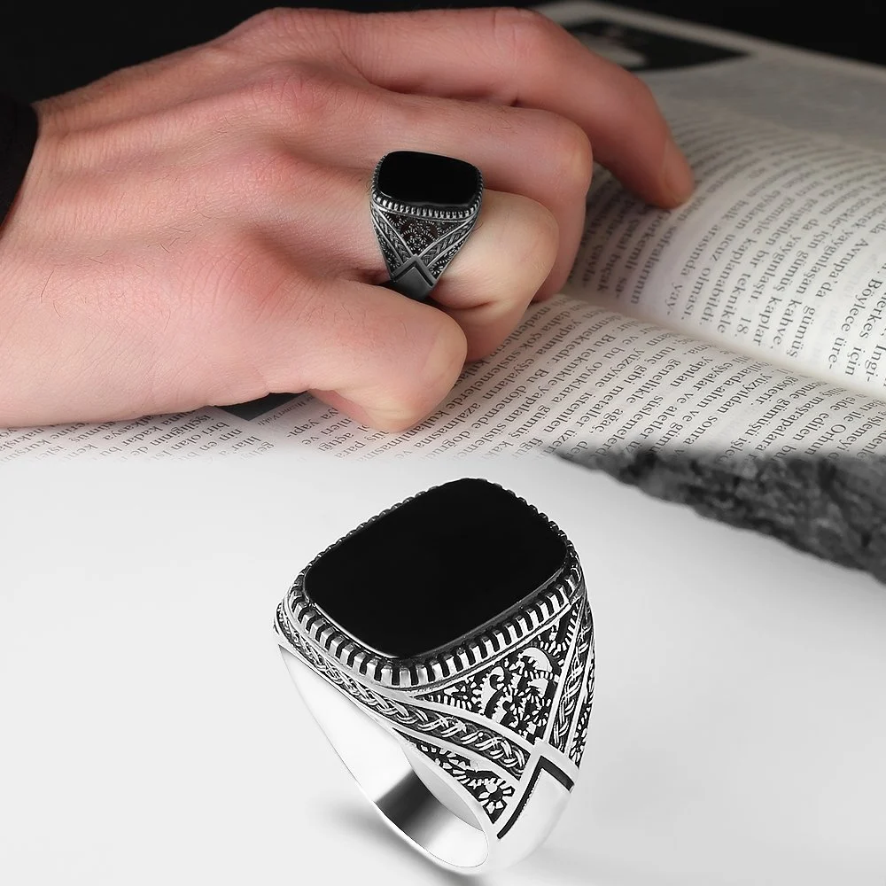 Men's 925 Sterling Silver Ring Engraved with Agate Stone