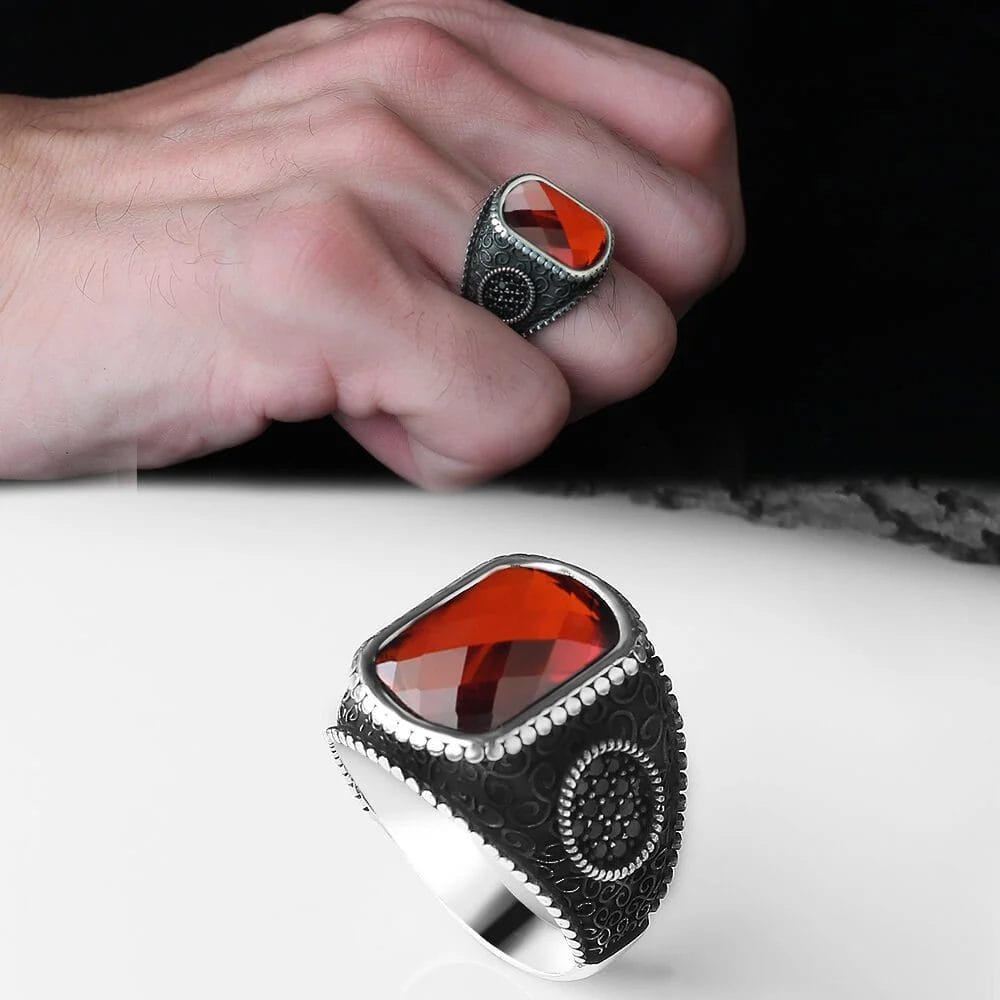 خاتم رجالي فضة عيار 925 بحجر الزركون الاحمر خاتم رجالي فضة عيار 925 بحجر الزركون الاحمر