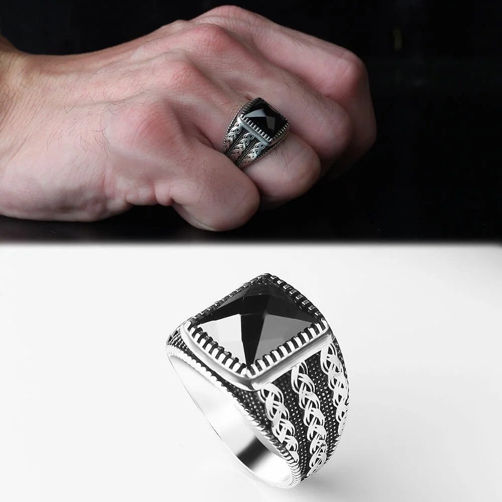 خاتم رجالي من الفضة عيار 925 بحجر الزركون الأسود