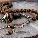 سبحة وخاتم فضة بحجر عين النمر البني مع أمكانية كتابة الاسم 
