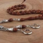 سبحة كوكا مزيّنة بالهلال والنجمة