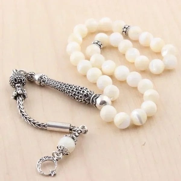 سبحة صلاة من عرق اللؤلؤ مع شرابات من الفضة الإسترليني عيار 925