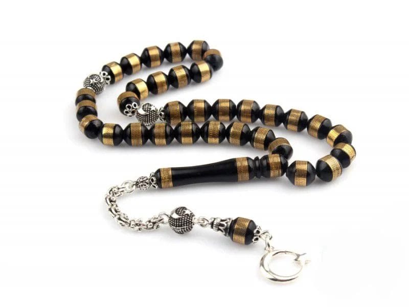 سبحة كوكا ملفوفة باللون الأصفر ومزينة بشراشيب من الفضة الإسترليني عيار 925